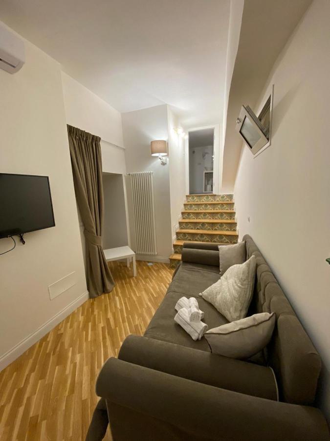 Alcapri Suite Napoli Centro Exterior photo